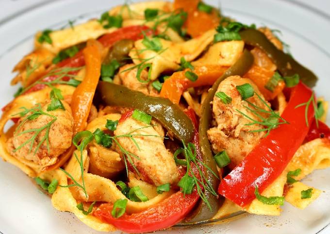 Recipe of Traditional Chicken Fajita Noodles for Vegetarian Food