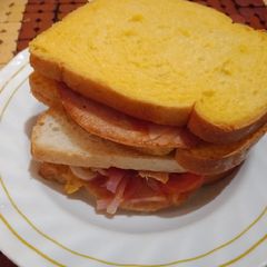 A picture of Ham Sandwich.