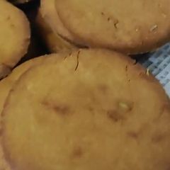 A picture of Mithi puri (chitori).