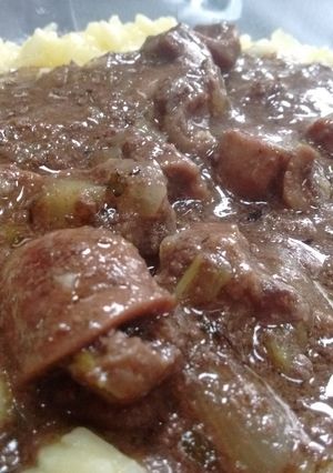 Una foto de Riñones salteados al vino blanco