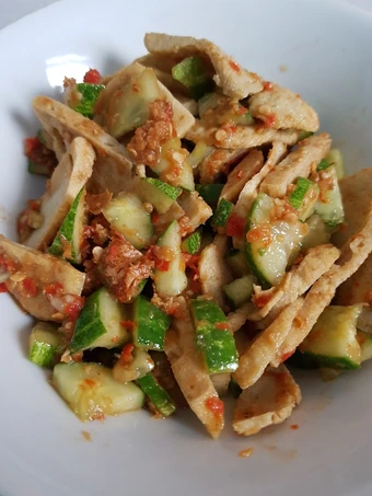 Cara Simple Membikin Resep  Receuh Bonteng/ Rujak Timun Basreng yang Bikin Ngiler, Bikin Ketagihan