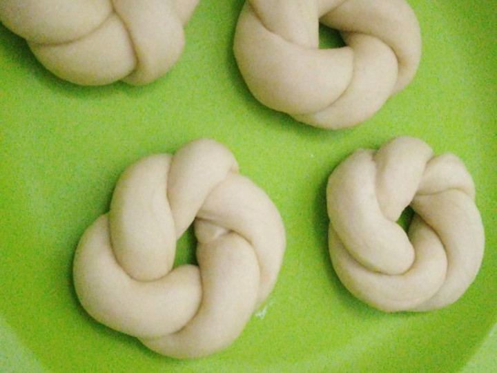 Bagaimana Menyiapkan Donat Kepang, Menggugah Selera