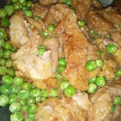 A picture of Beef and Peas.