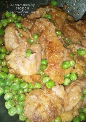 A picture of Beef and Peas.