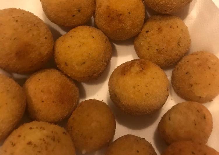 Croquetas de coliflor y muzarella