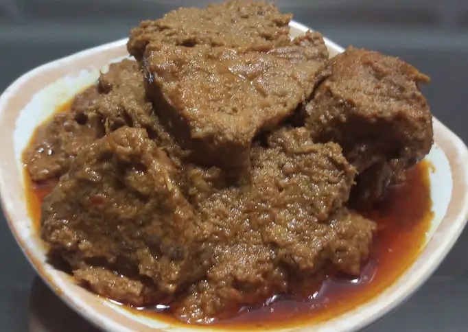 Bagaimana Menyiapkan Rendang Jawa, Lezat Sekali