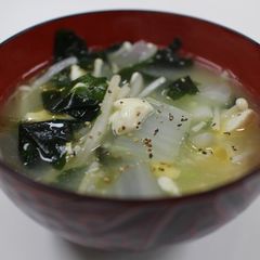 A picture of Korean soup.