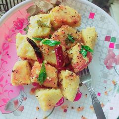 A picture of Rawa Dhokla.