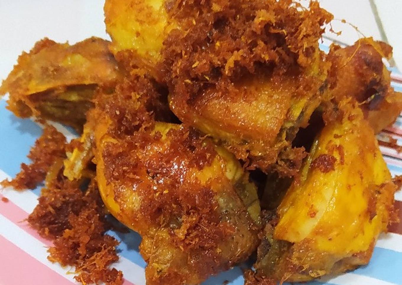 Bagaimana Menyiapkan Ayam goreng berambut yang Menggugah Selera
