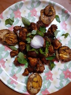 பொரித்த சிக்கன் (Chicken 65) (Poritha chicken 65 recipe in tamil) செய்முறை முக்கிய புகைப்படம்