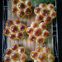 Mini Buns#bakedsnacks A picture of Mini Buns#bakedsnacks.