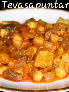 Una foto de Ropa vieja picante de magro en tomate 🌶🍅🍅