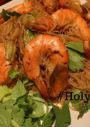 รูปของ กุ้งอบวุ้นเส้น หม้อหุงข้าวไฟฟ้าใบเดียวอยู่