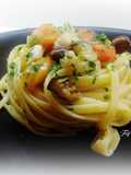 Linguine rigate con spigola, datterini, melanzane e olive taggiasche