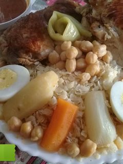صورة لوصفة شخشوخة بالدجاج 🐓مرقة حمراء