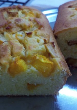 Una foto de Budín con frutas