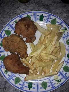Una foto de Pollo frito tipo KFC