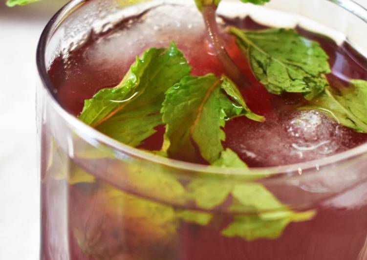 Rum Cranberry Cocktail