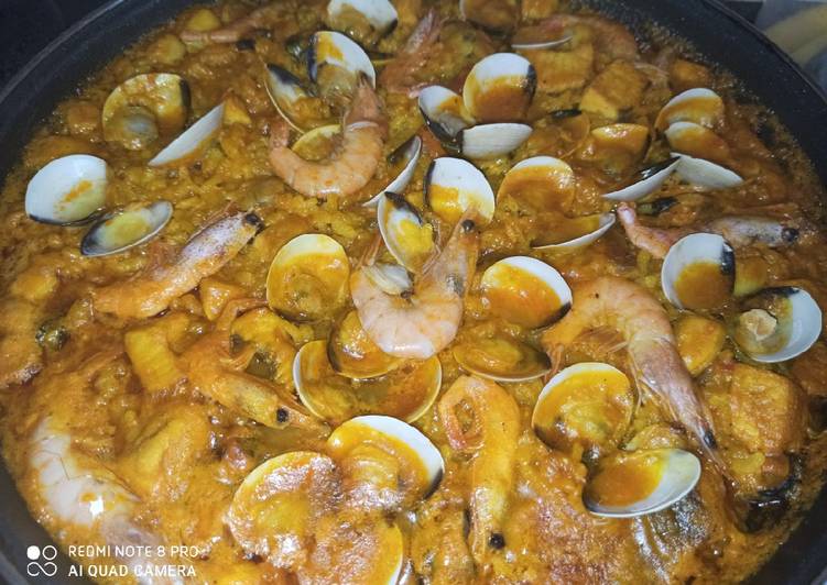 Paella de marisco