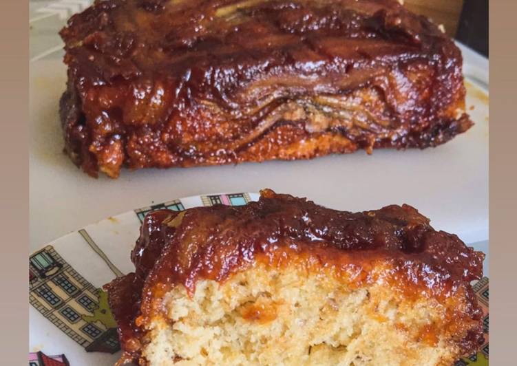 Bolo de Banana Invertido Fofinho