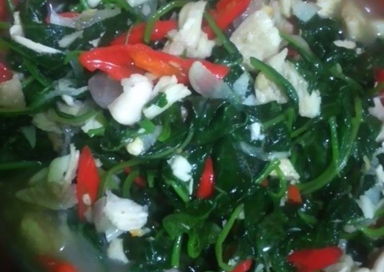 Tumis bayam daging ayam