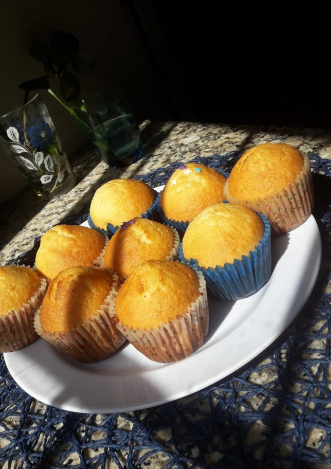 Una foto de Cupcakes coco y vainilla sin manteca