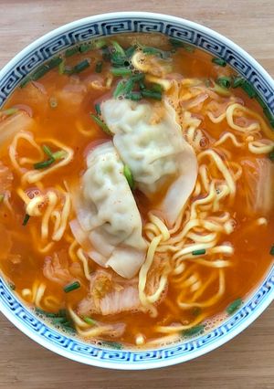 Hình của món Mì gói kim chi của Hari Won 🥰.