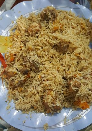 A picture of Chicken pulao.
