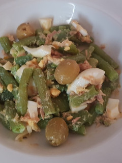 Una foto de Ensaladilla de habicholillas