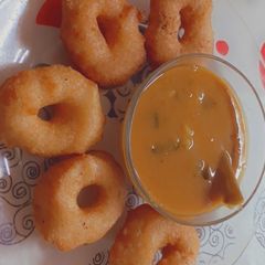 A picture of SouthIndian Flavour Meduvada and Sambhar.