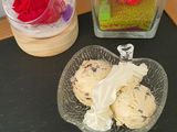 Glace à la banane et pépites de chocolat