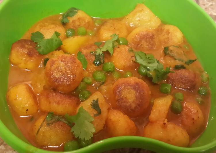 How to Make Award-winning Bengali style Chanar Dalna/Paneer Balls curry