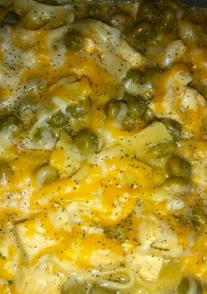 A picture of 10 minute cheesy chicken dish.
