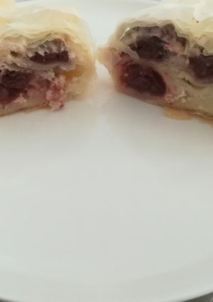 Diétás meggyes-túrós rétes recept fotója