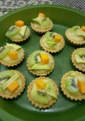 Foto resep Pie buah minion🍴