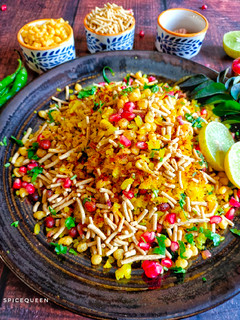 ઈન્દોરી પૌવા (Indori poha recipe in Gujarati) રેસીપી મુખ્ય ફોટો