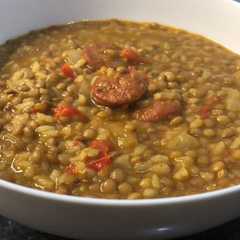Una foto de Cocido de lentejas con chorizo en Thermomix