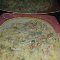 A picture of Chiken pineapple salad.