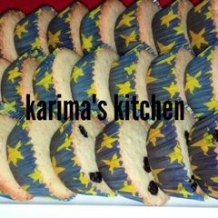A picture of Vanilla cup cakes.