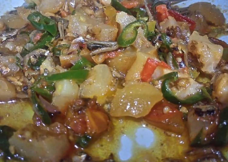 Easiest Way to Cook Delicious Tumis kikil tri cabe ijo