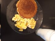 Una foto de hot cakes sencilla