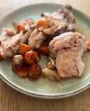 Contramuslos de pollo asados con cerveza y verduritas - Receta de Batch Cooking