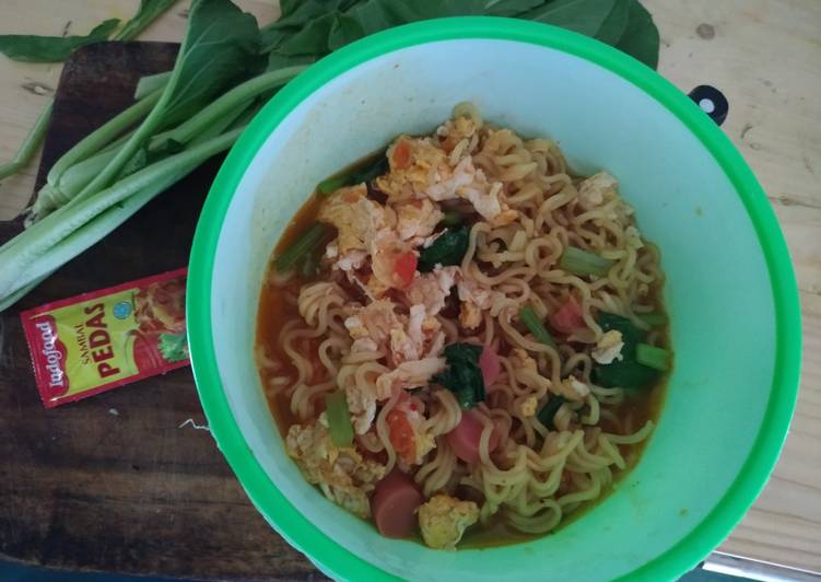 Resep Indomie tek tek seuhah yang Lezat Sekali