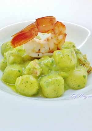 Foto di Gnocchetti di patate con crema di zucchine e gamberi argentini
