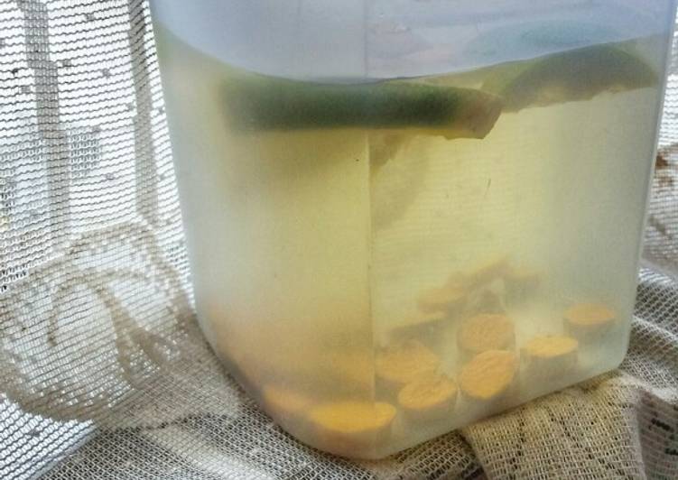 Resep: LezatInfused Water Kunyit dan Lemon