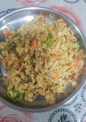 A picture of ચાઇનીઝ વેજ પુલાવ.