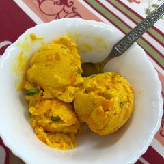 A picture of Mango Ice Cream.