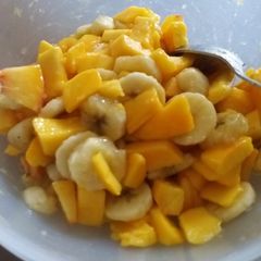 A picture of Mango Cocktail Chat.