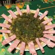 Soleil de fondue de poireaux au jus de sanglier et mortadelle de Bologne