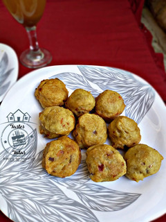 A picture of Spicy semolina puff-puff.